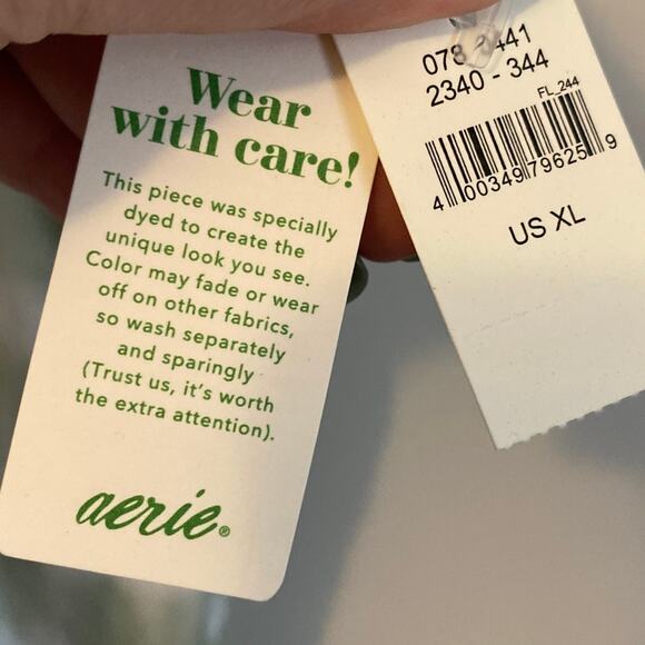 Aerie NWT Light Green White Tie Dye Stripe High Neck Ribbed Muscle Tank Top XL - Picture 5 of 10